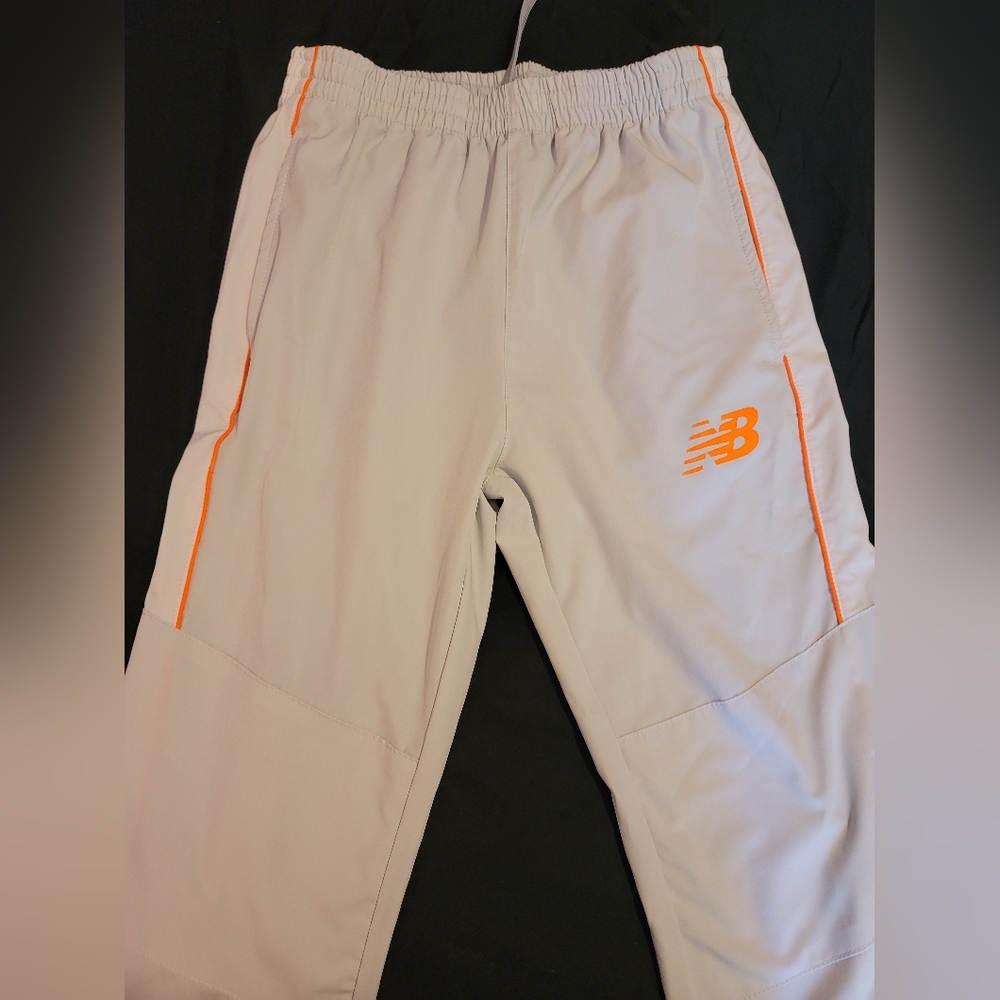 New Balance joggers. white, size small